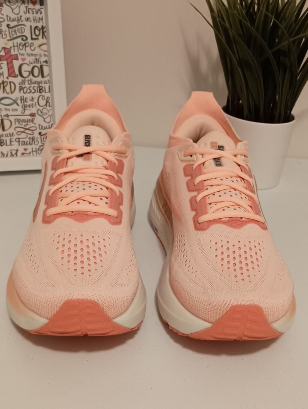 Women's Brooks Glycerin GTS 23 Running Shoes - Size 12M